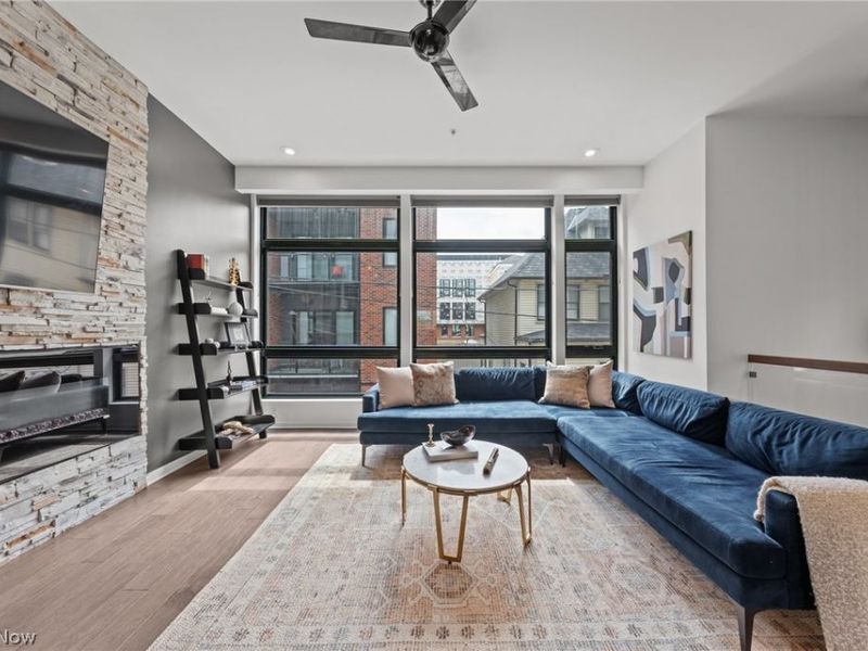 3114 Vine Court, Cleveland, OH 44113 Photo 10