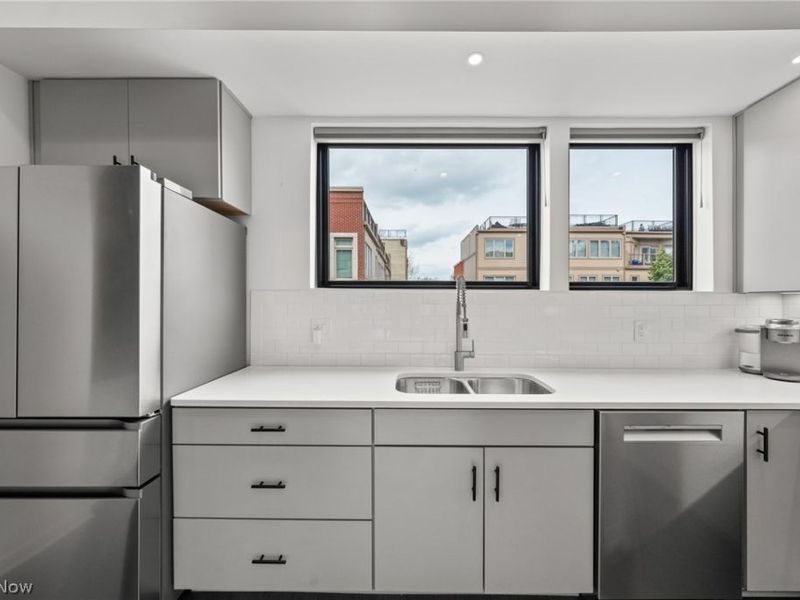 3114 Vine Court, Cleveland, OH 44113 Photo 15