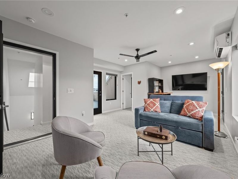 3114 Vine Court, Cleveland, OH 44113 Photo 31