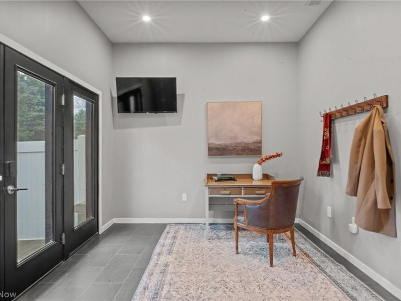 3114 Vine Court, Cleveland, OH 44113 Photo 5