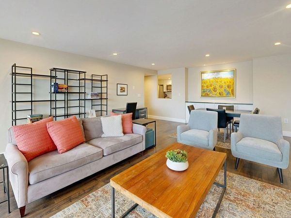 45 Longwood Ave, Unit 707, Brookline, MA 02446