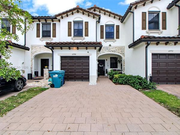 12766 SW 229th Ter , Miami, FL 33170