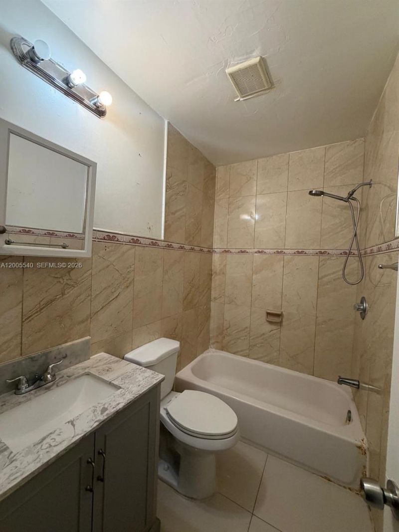 2835 SW 37th Ct, Unit 1, Miami, FL 33134 Photo
