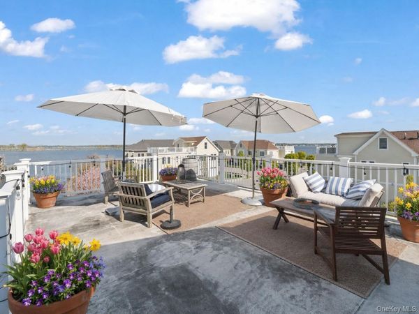 19 Island Point, Unit 19, Bronx, NY 10464