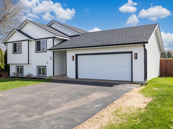 441 14th Avenue , Baldwin, WI 54002