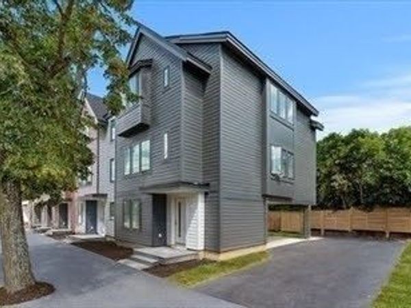 2 Elm, Unit 18, Newton, MA 02465