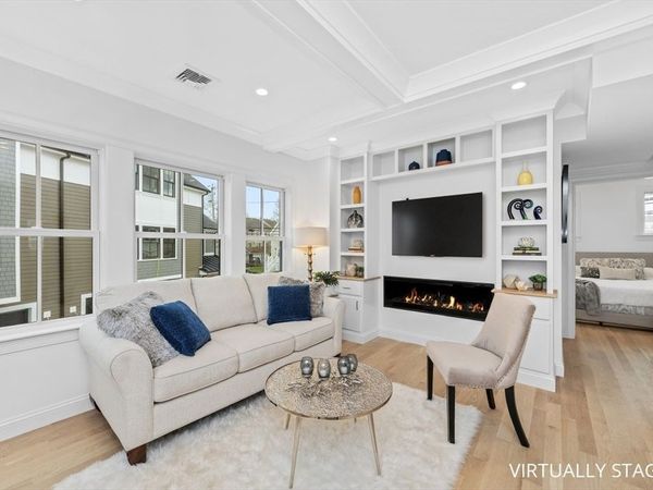 99 Sumner Street, Unit 1, Quincy, MA 02169