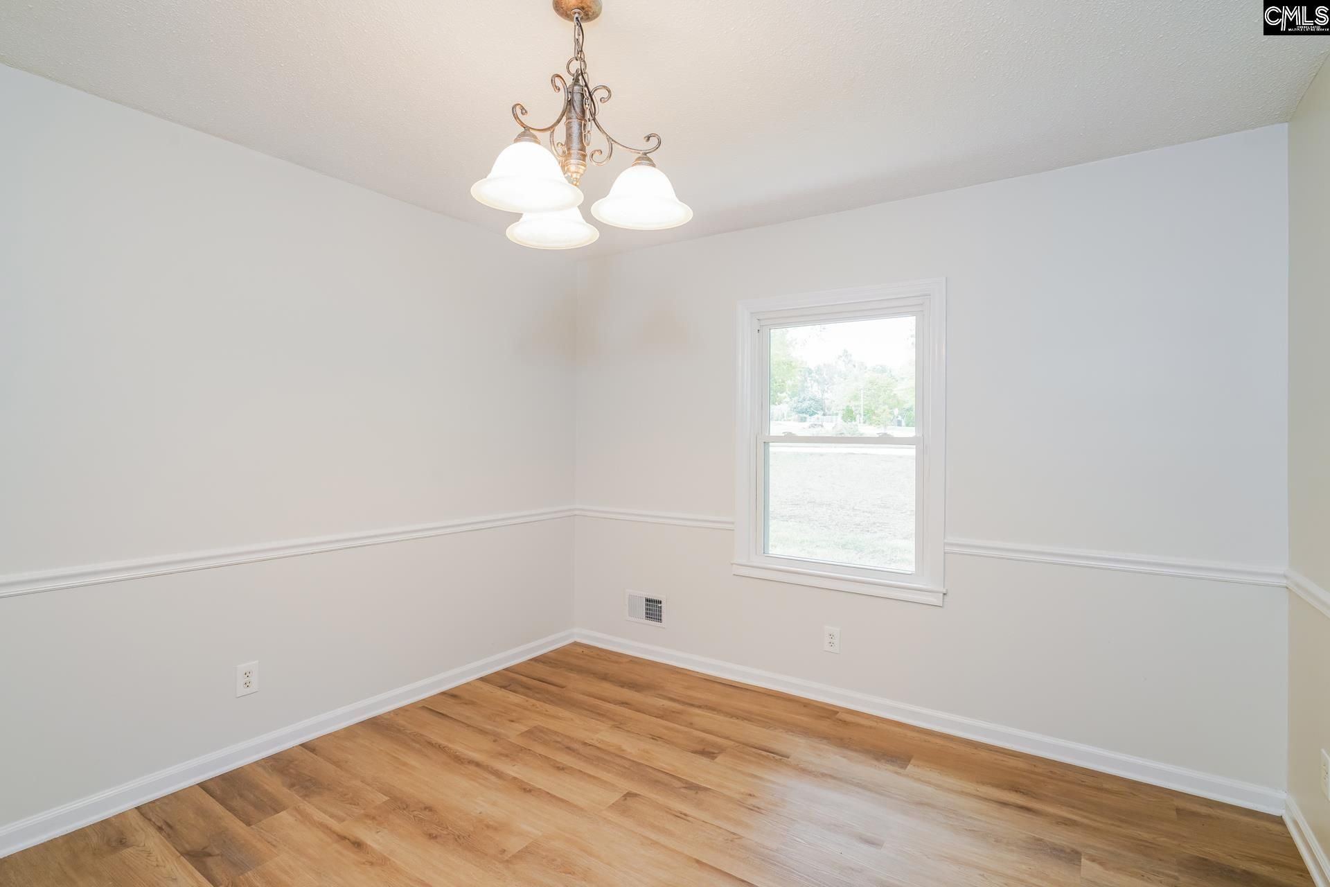 1512 Brookview Road  Photo 7