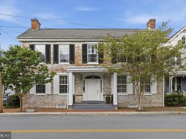 46 N CARLISLE STREET, GREENCASTLE, PA 17225