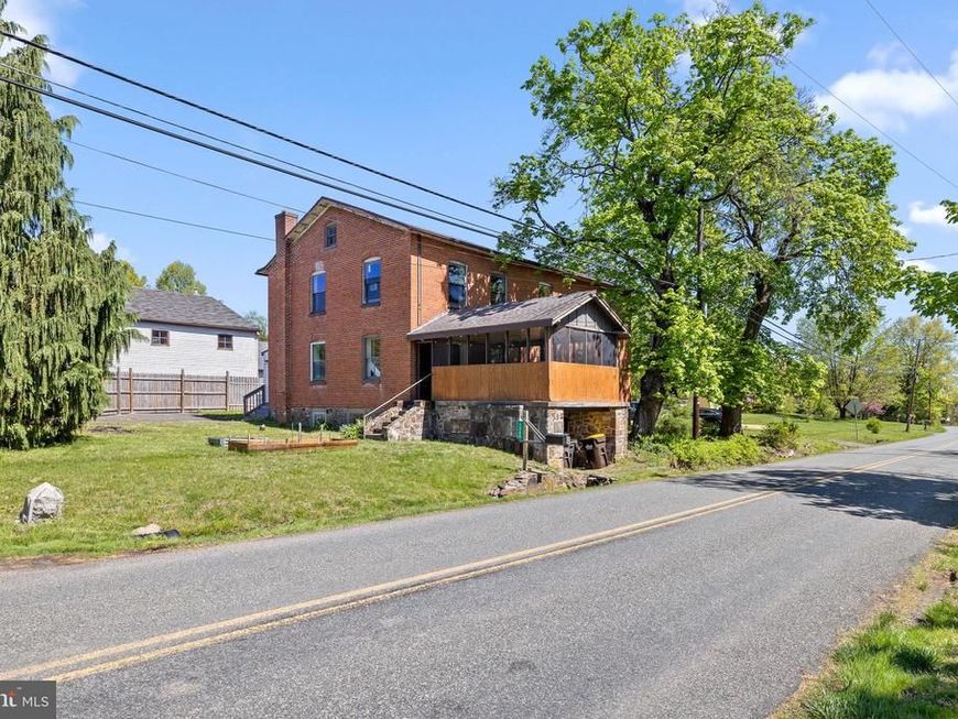 1360 Kumry Road, Pennsburg, PA 18073 Main Photo