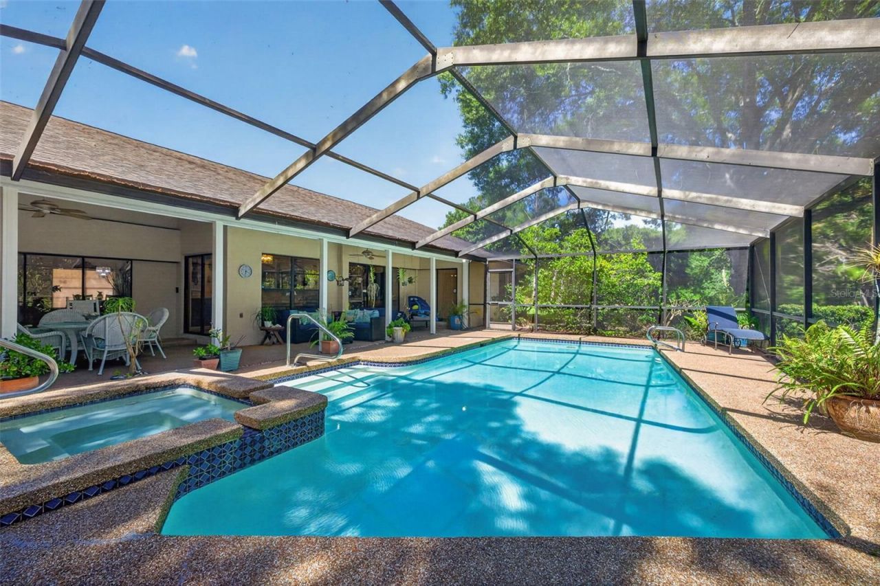 5035 Barrowe Drive, Tampa, FL 33624 Photo