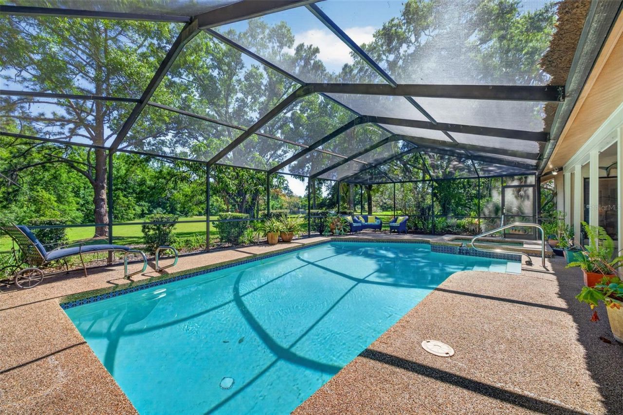 5035 Barrowe Drive, Tampa, FL 33624 Photo
