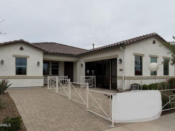 17198 W CHARLOTTE Drive, Surprise, AZ 85387