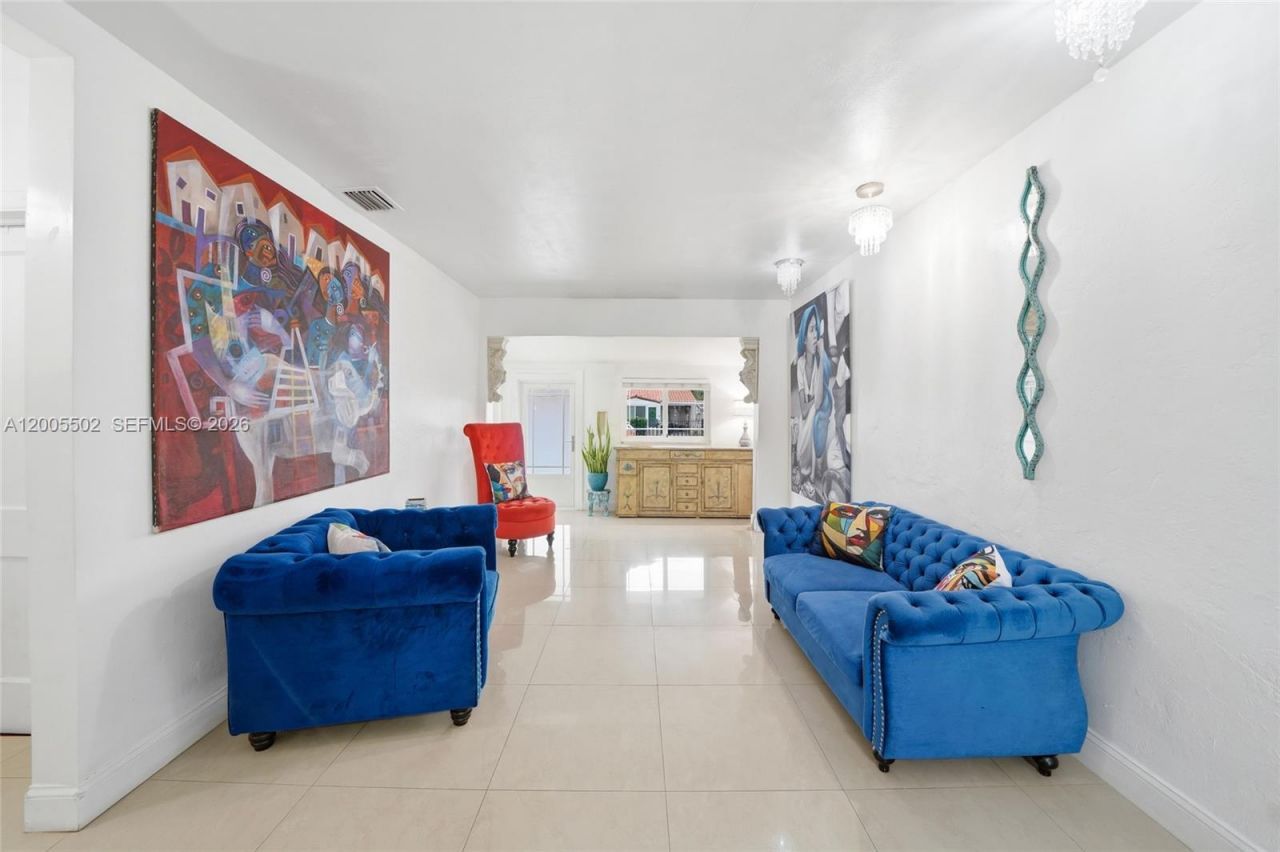 4331 SW 7th St, Miami, FL 33134 Photo