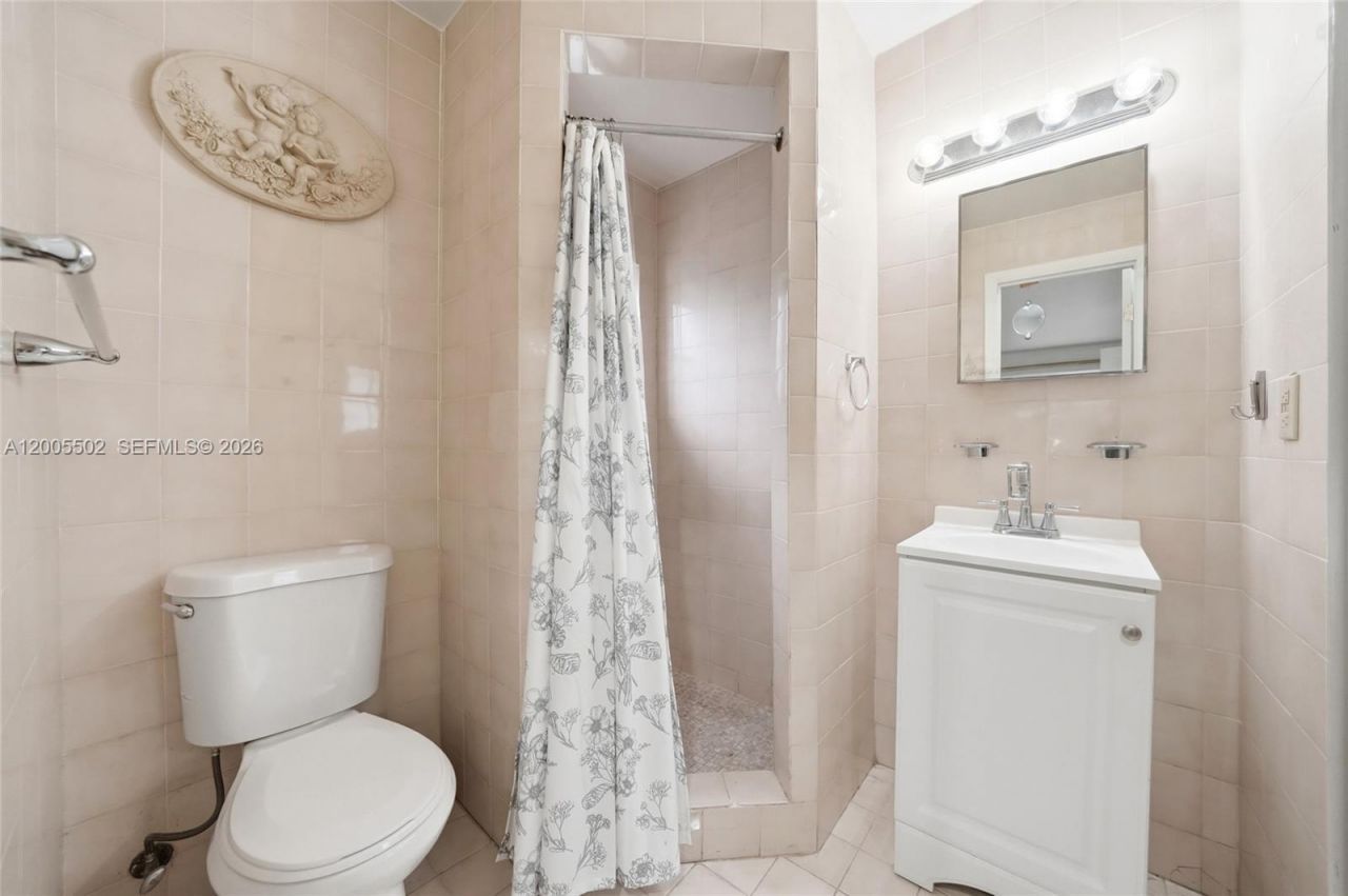 4331 SW 7th St, Miami, FL 33134 Photo