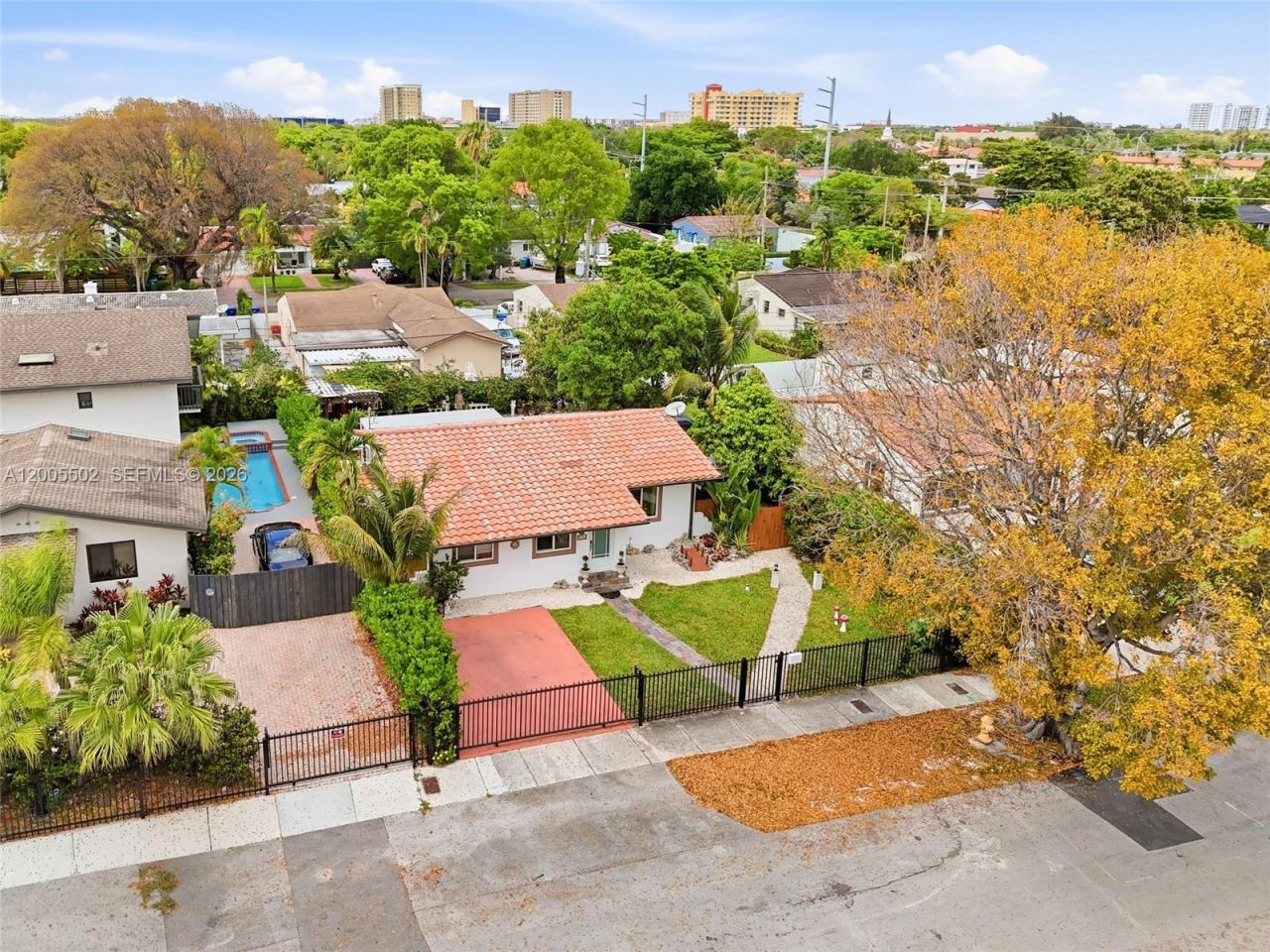 4331 SW 7th St, Miami, FL 33134 Photo