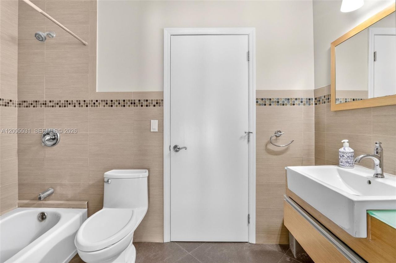 5310 SW 72 Street , Miami, FL 33143 Photo