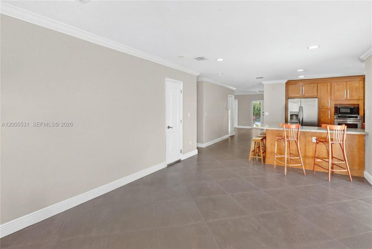 5310 SW 72 Street , Miami, FL 33143 Photo