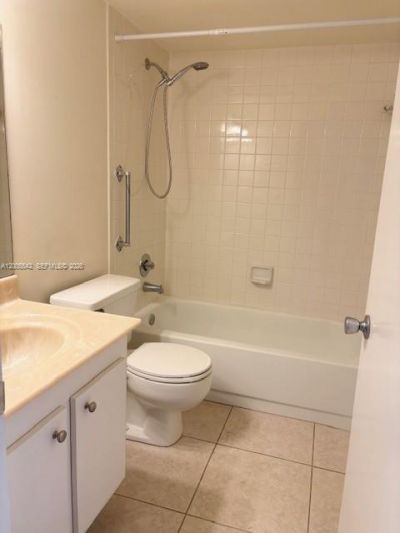13155 SW 7th Ct, Unit 402E, Pembroke Pines, FL 33027 Photo