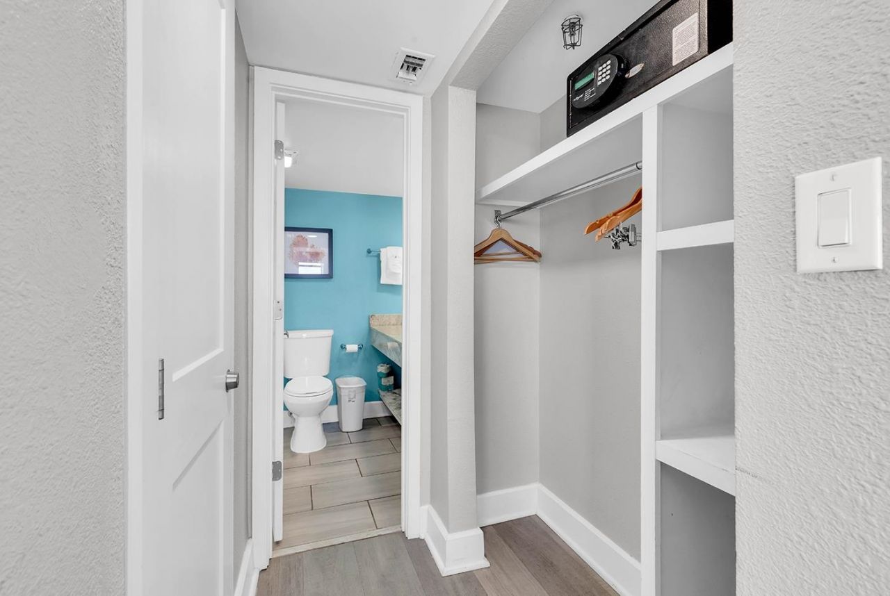 7200 N Ocean Blvd.  Photo 21