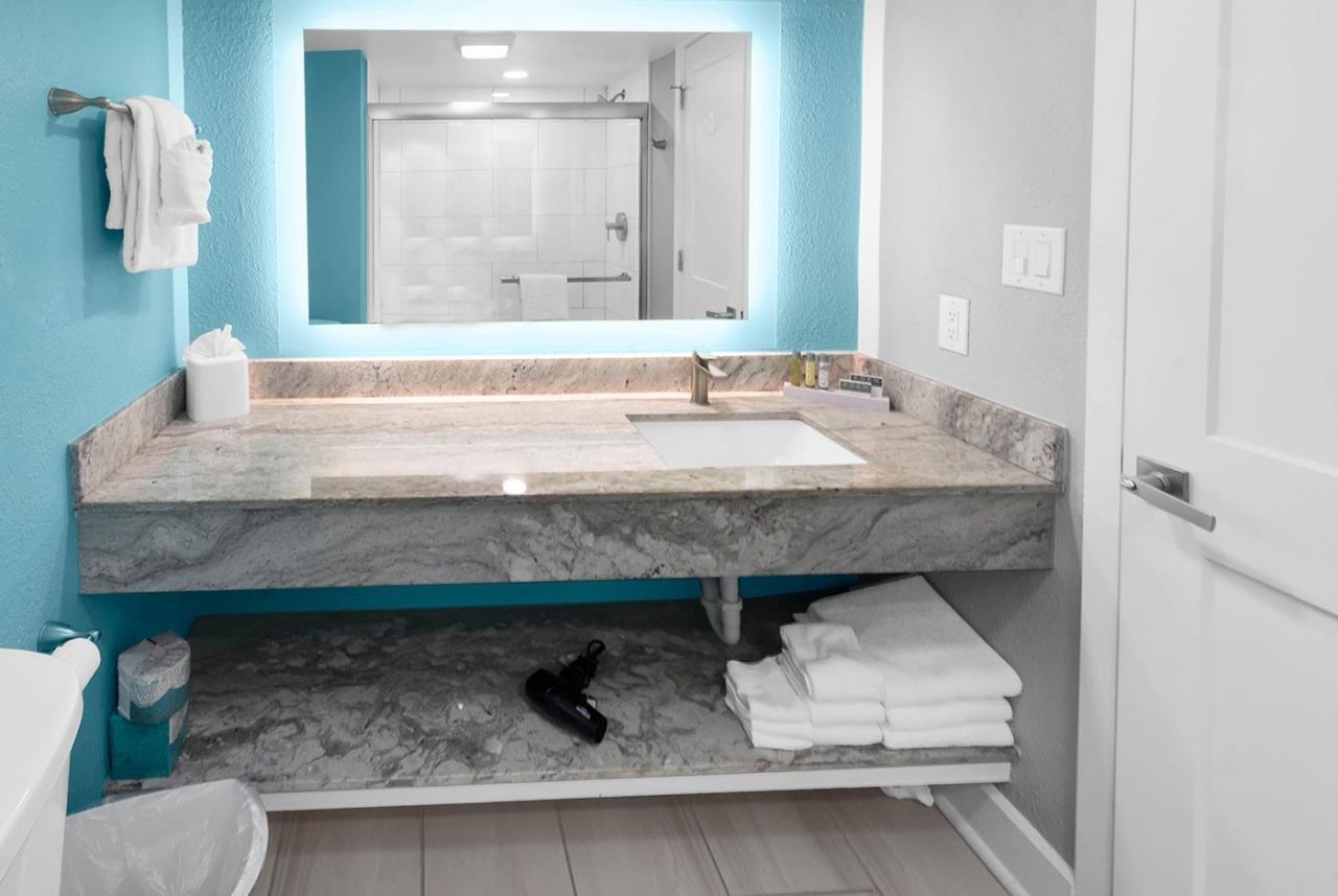 7200 N Ocean Blvd.  Photo 24