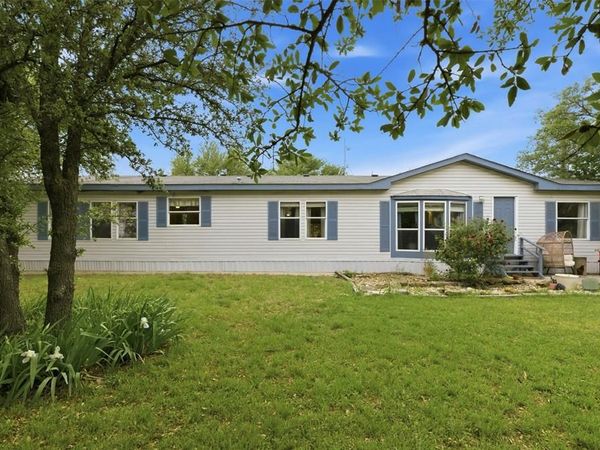 134 Private Road 4523 , Decatur, TX 76234