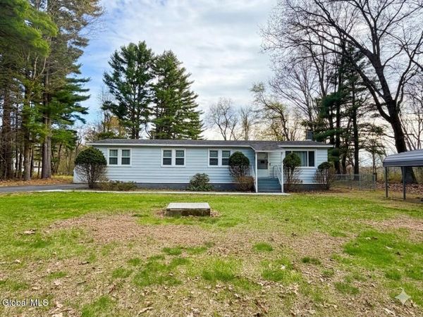 733 Pine Woods Road, Melrose, NY 12121