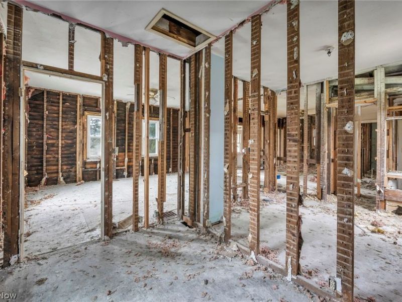 215 Tuscarawas Street, Elyria, OH 44035 Photo 10