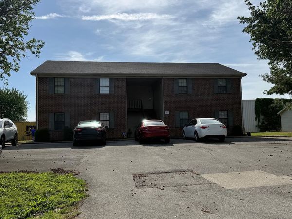 2600, 2601 Avalon Court & 2621, Bowling Green, KY 42103