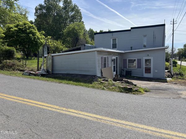 4401 Cherokee Road, Jonesborough, TN 37659