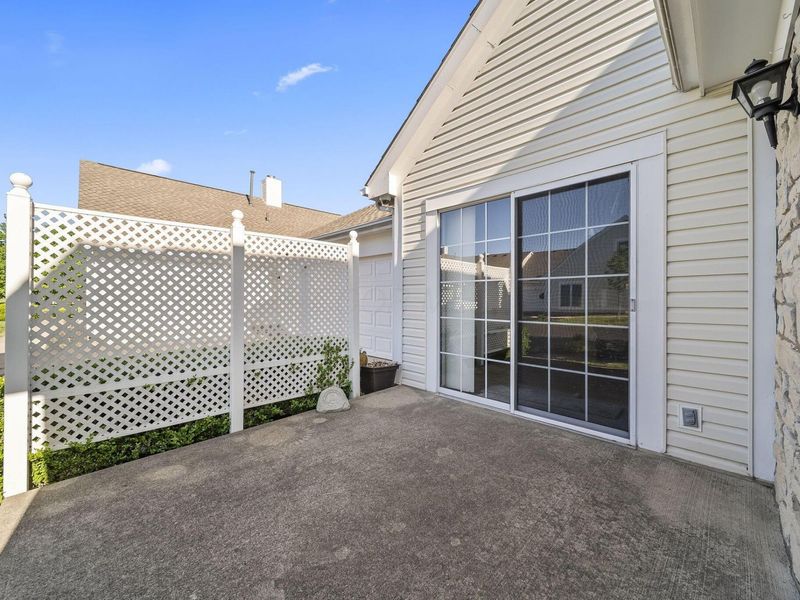 1291 Stratford Court, Circleville, OH 43113 Photo 6