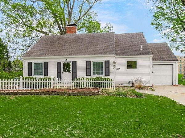 845 E 77th Street, Kansas City, MO 64131