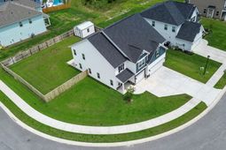 277 Fiddleback Drive photo 4