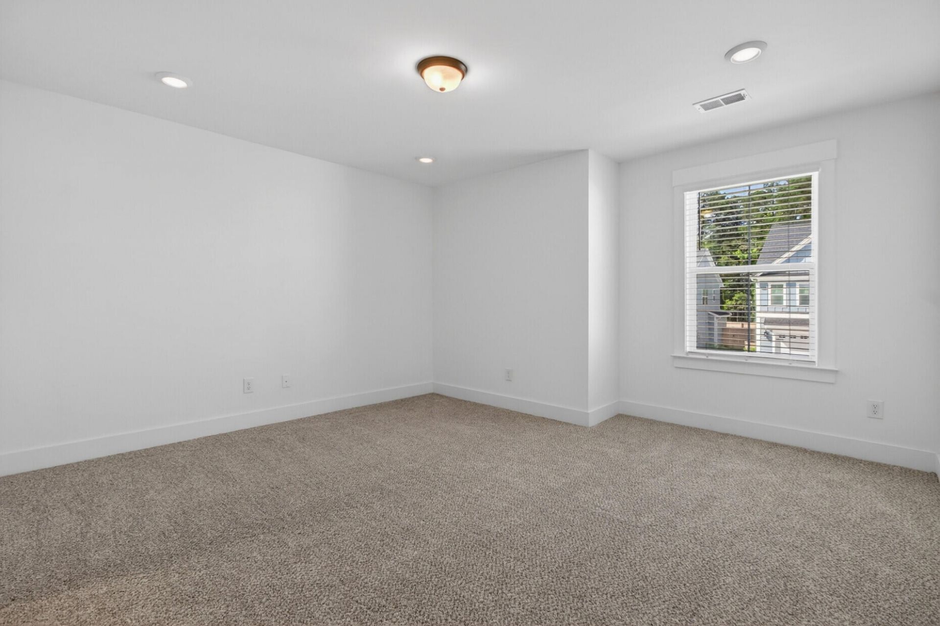 277 Fiddleback Drive Photo 37
