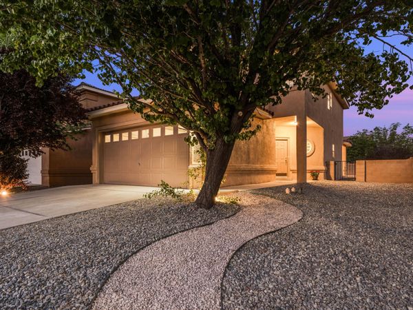 4820 Hayden Place NW, Albuquerque, NM 87120