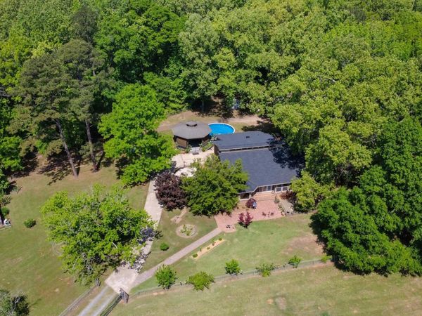 250 Ivy Drive, Lonoke, AR 72086