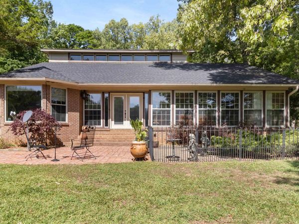 250 Ivy Drive, Lonoke, AR 72086
