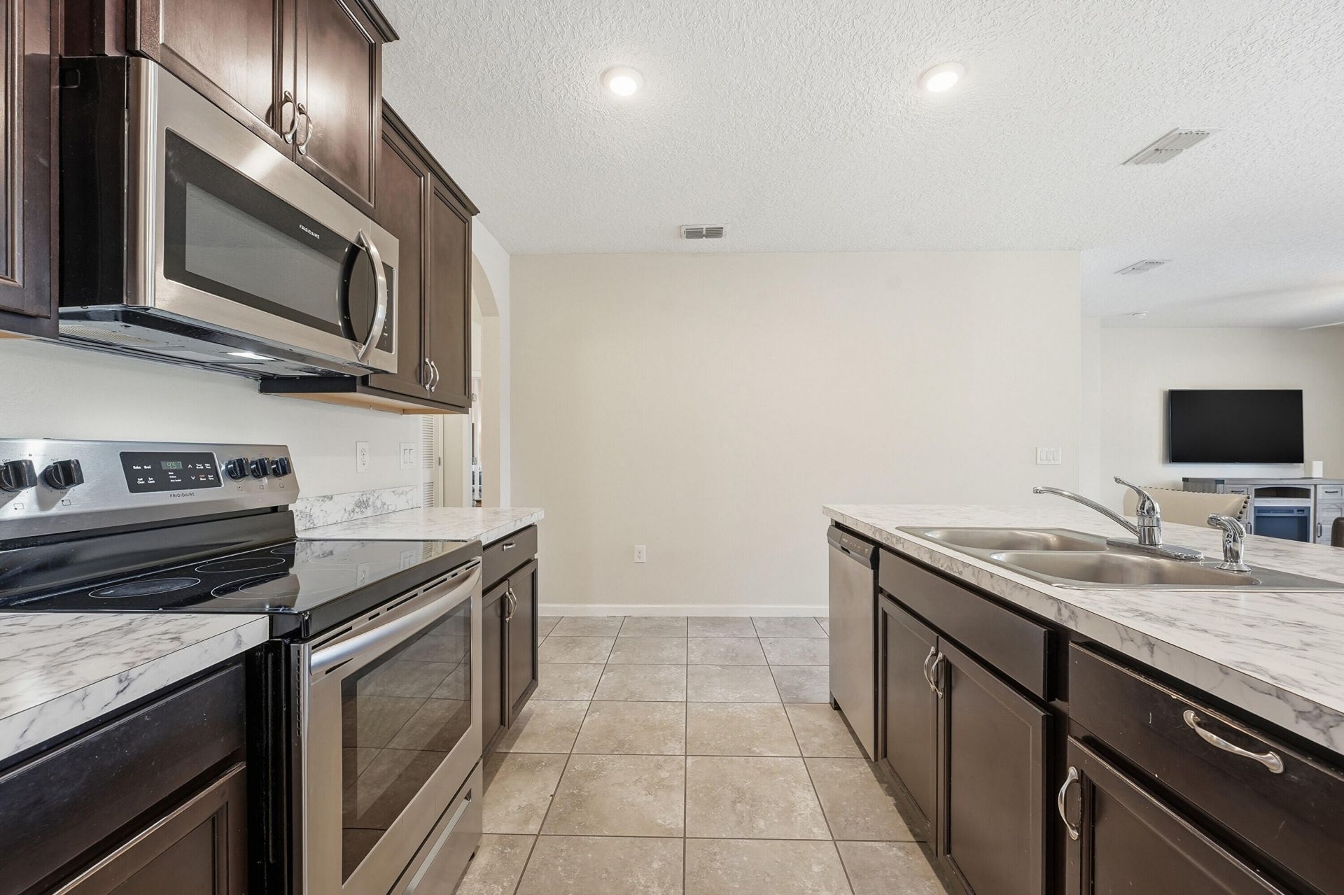 1031 SW Alexandria Avenue, Port Saint Lucie, FL 34953 Photo