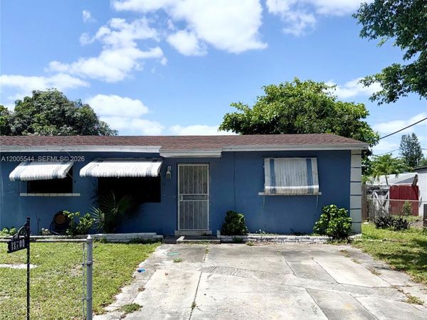 18700 NW 44th Ct , Miami Gardens, FL 33055