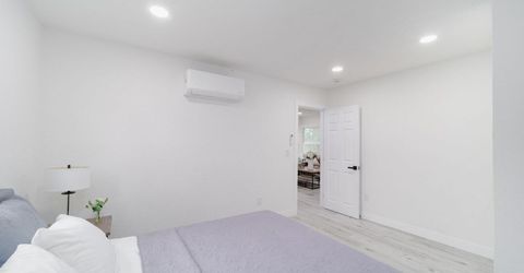 3972 17th Ave, Sacramento, CA 95820 Photo