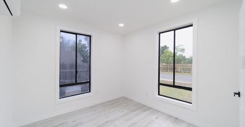 3972 17th Ave, Sacramento, CA 95820 Photo