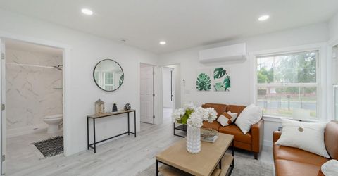 3972 17th Ave, Sacramento, CA 95820 Photo