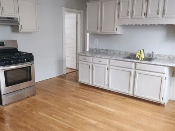 83 Pearl St, Everett, MA 02149