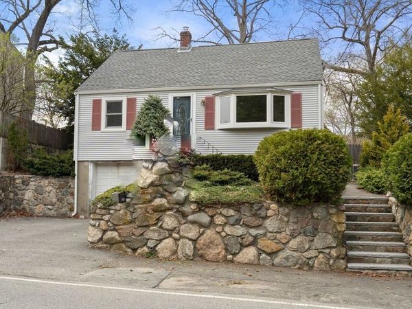 23 Terrace Hall Ave, Burlington, MA 01803