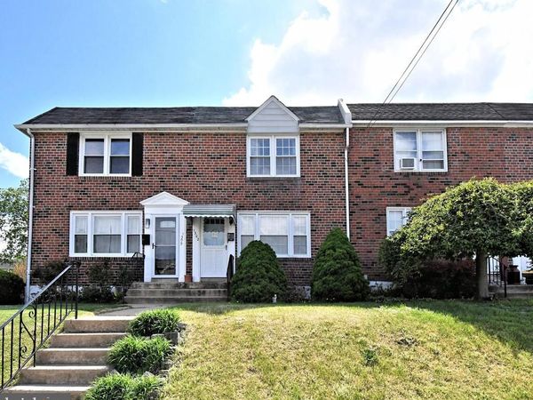 1302 REDWOOD LANE , NORRISTOWN, PA 19401