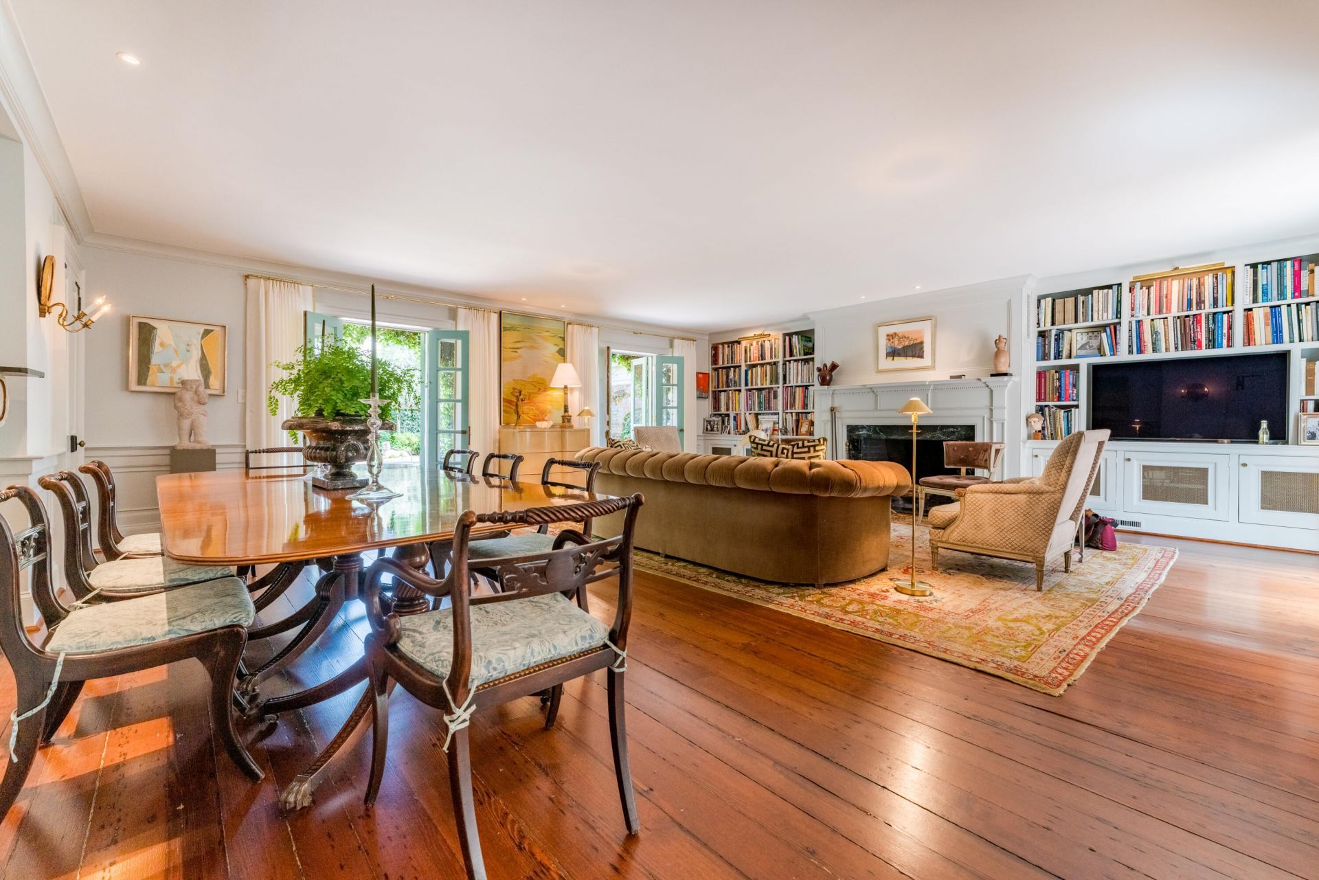 8 Orange Street Photo 11