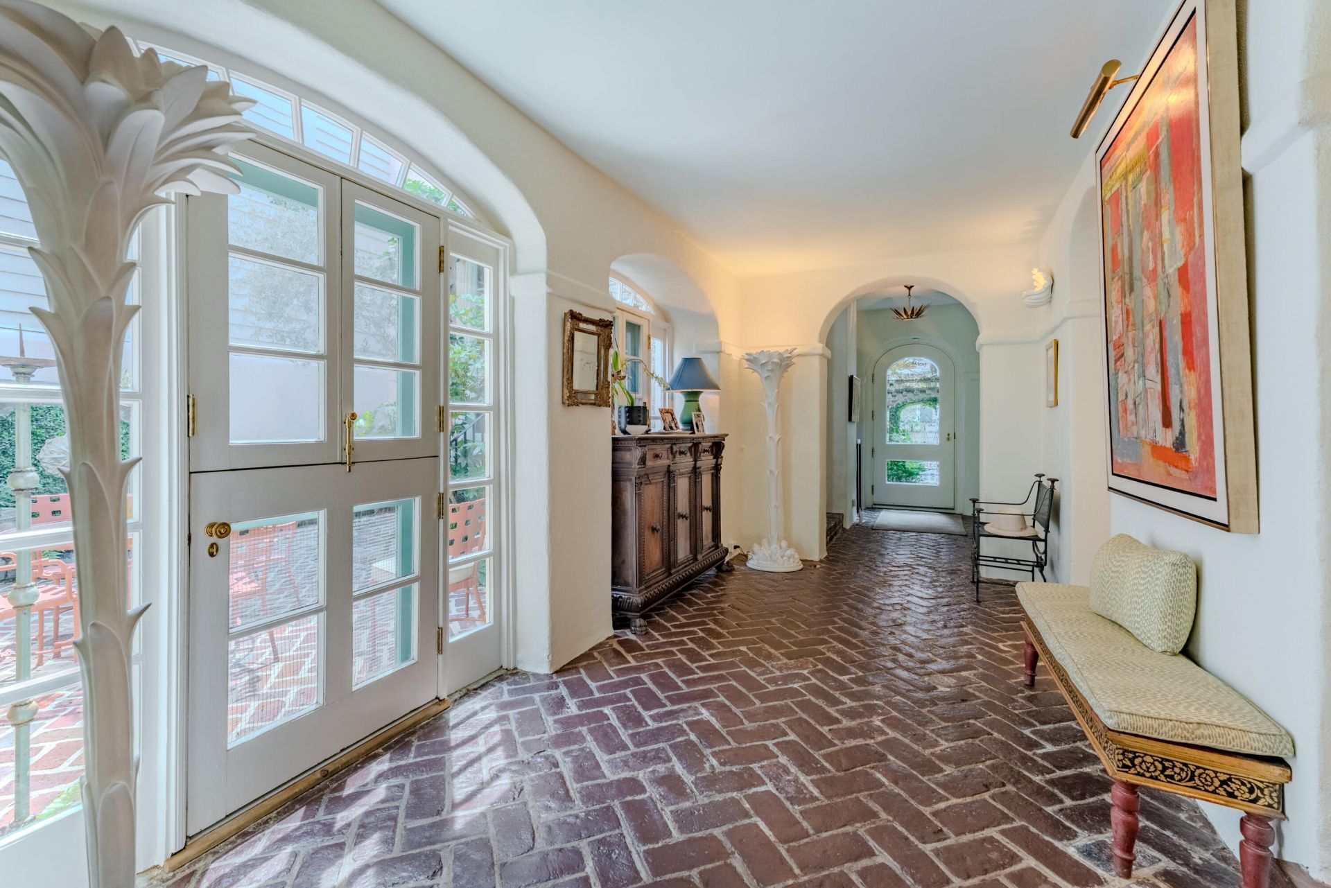 8 Orange Street Photo 14