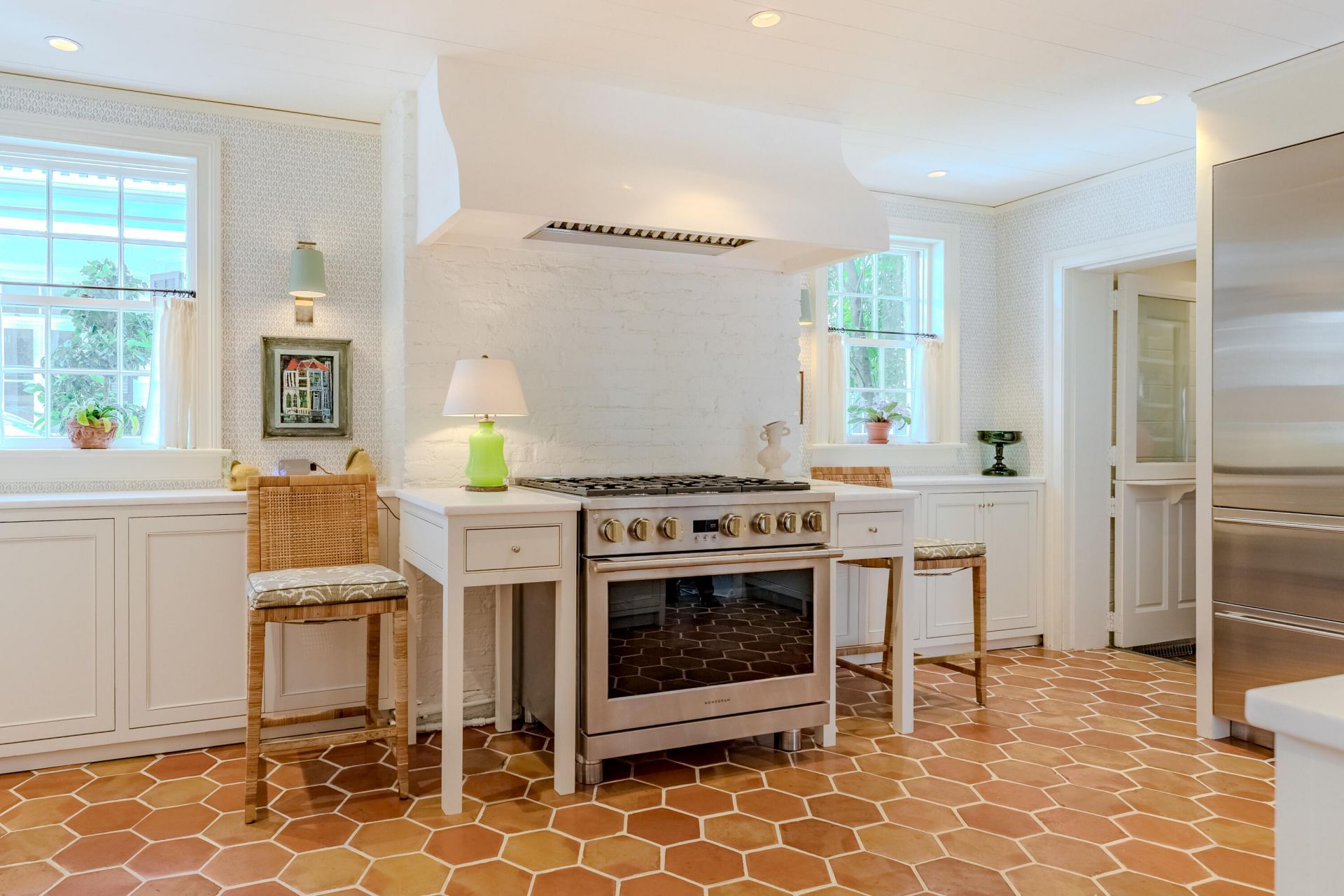 8 Orange Street Photo 18