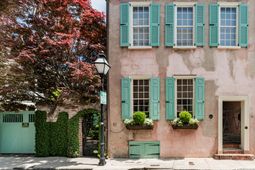 8 Orange Street photo 4