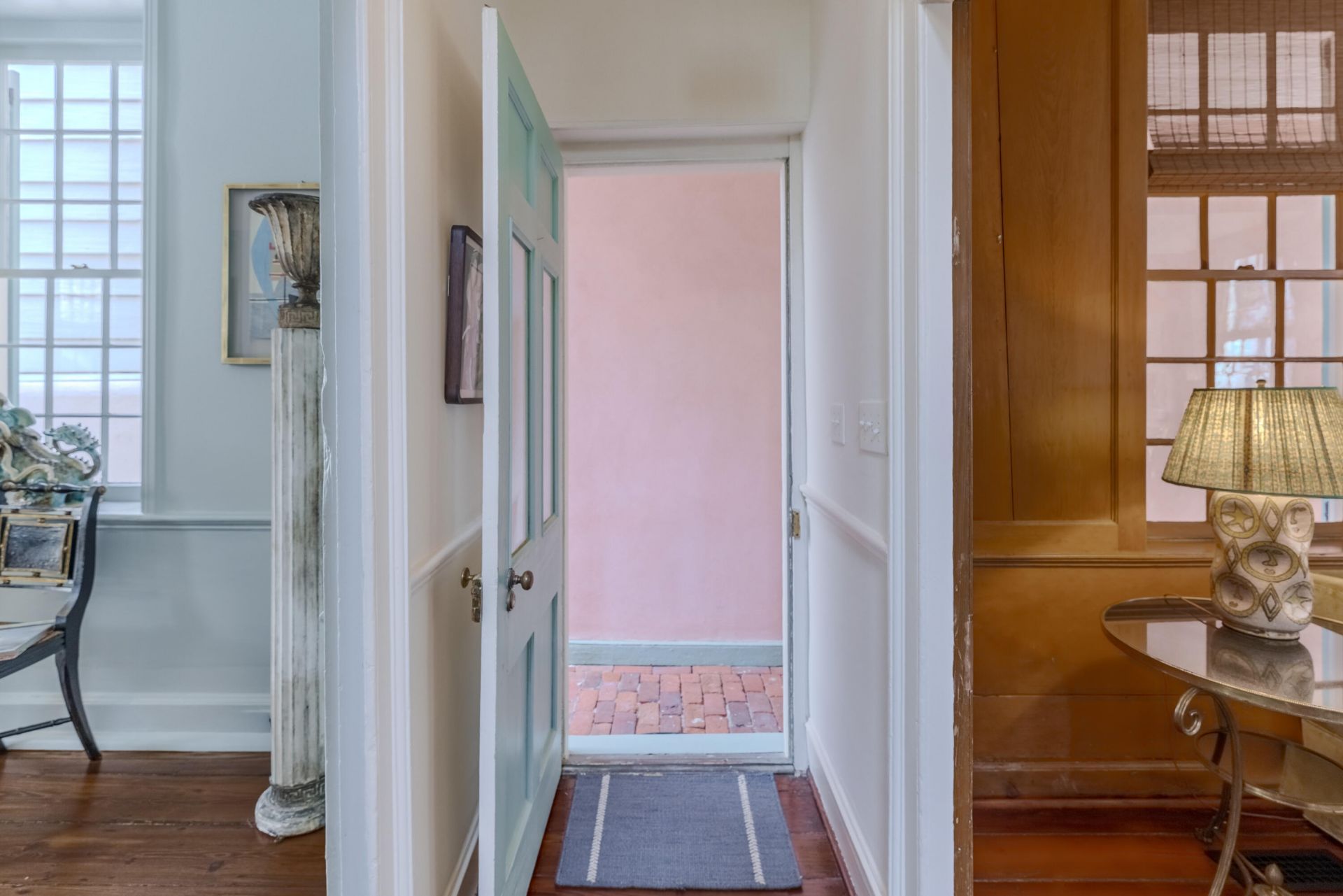 8 Orange Street Photo 21